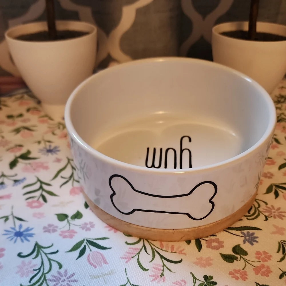 Top Paw White and Tan Dog Bowl